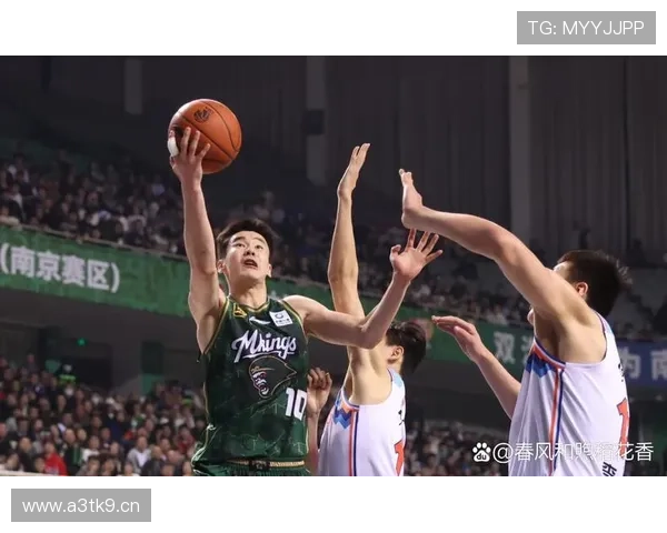 同曦宣郭昊文踝伤缺席两周康复